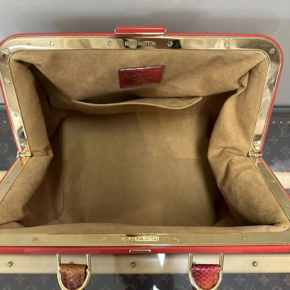 Louis Vuitton Women Pre-Loved Bag Very Good Condition
